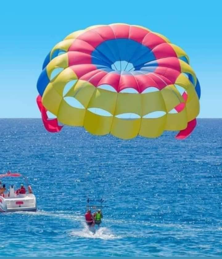 Single  Parasailing   