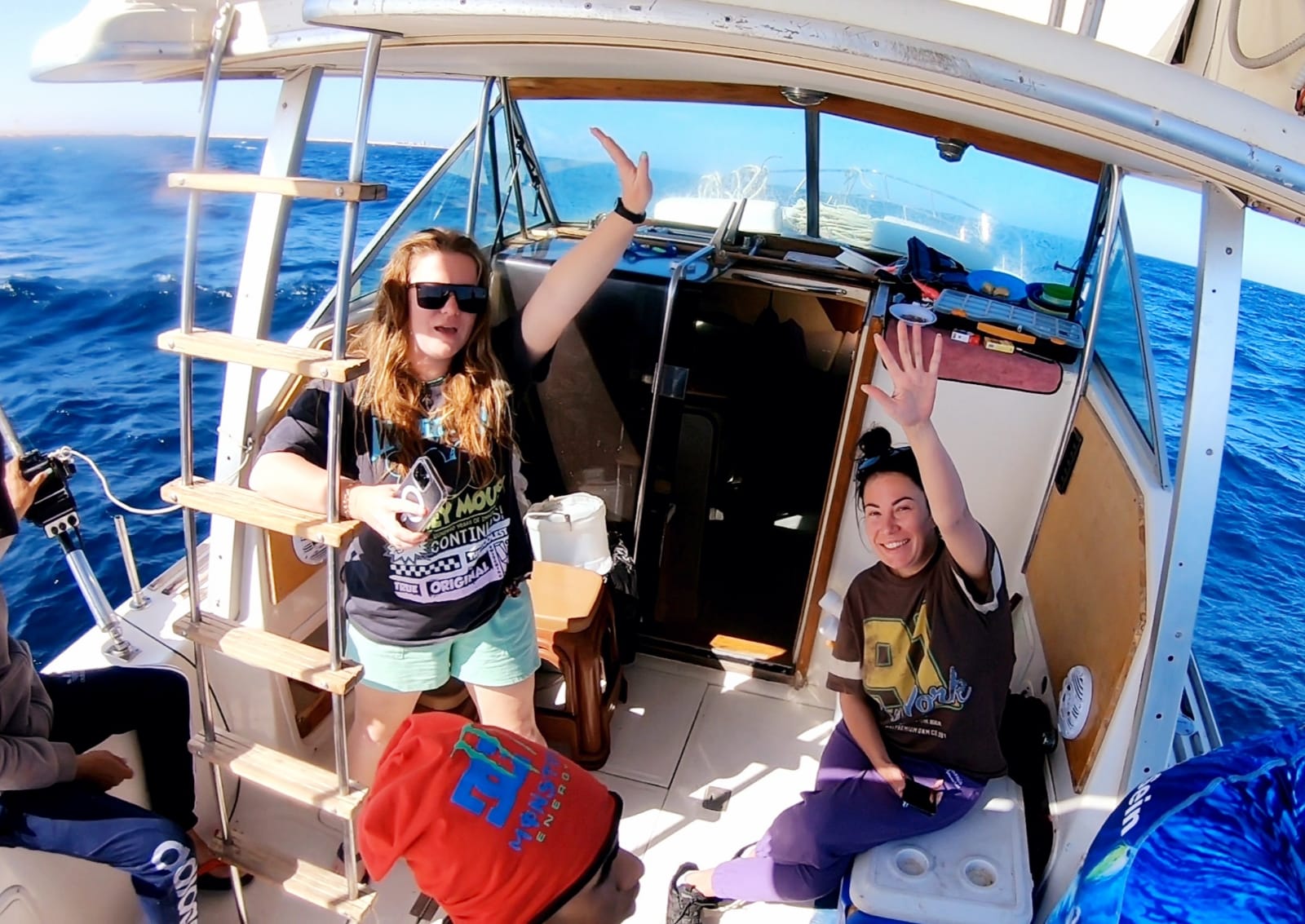 Private Fishing Deep-sea dropping Up To 6 Person 