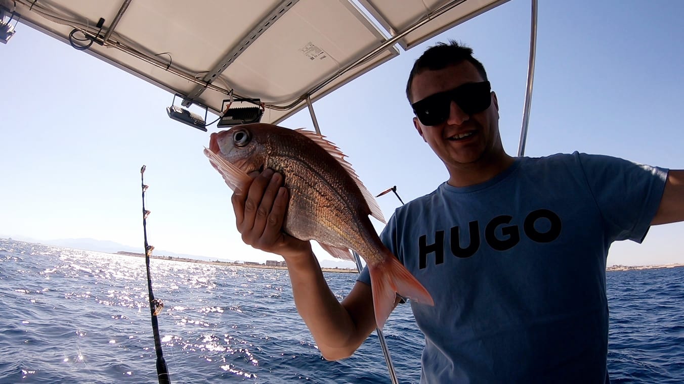 Private Fishing Deep-sea dropping Up To 6 Person 